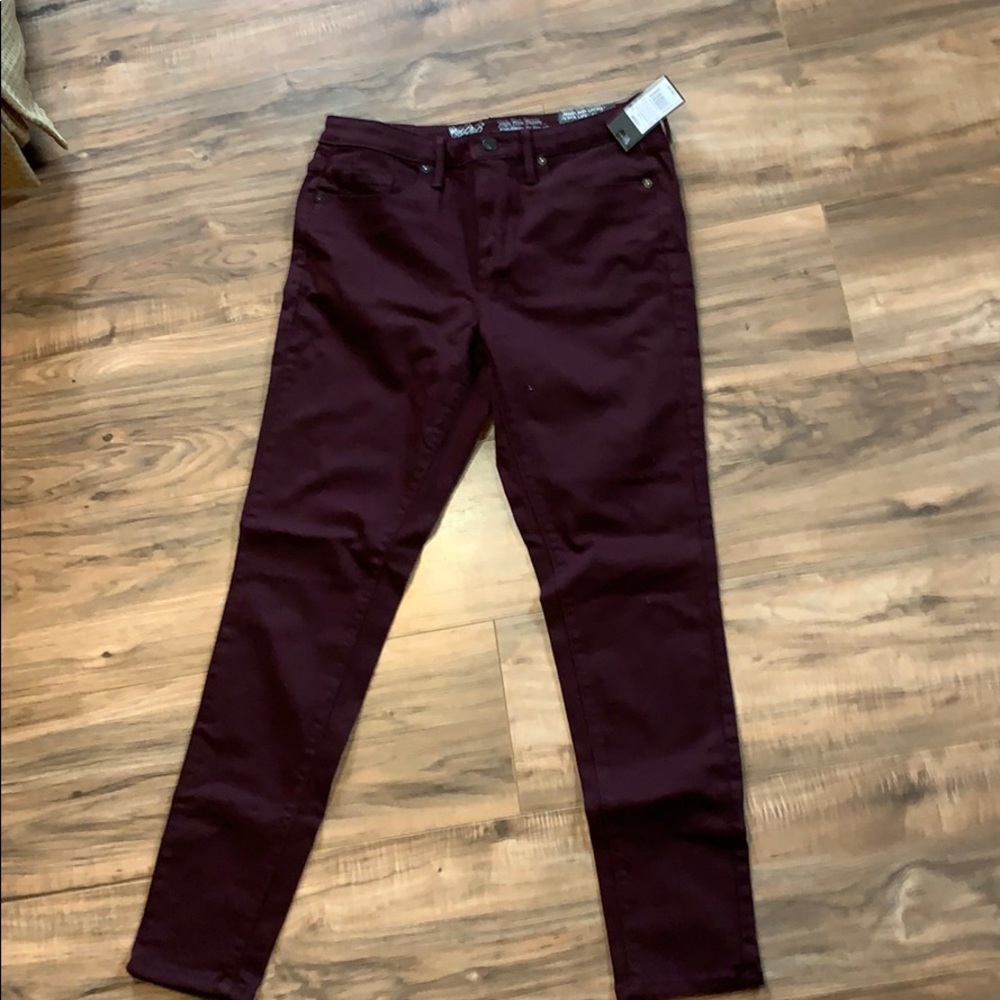 High-rise skinny mossino black raspberry NWT